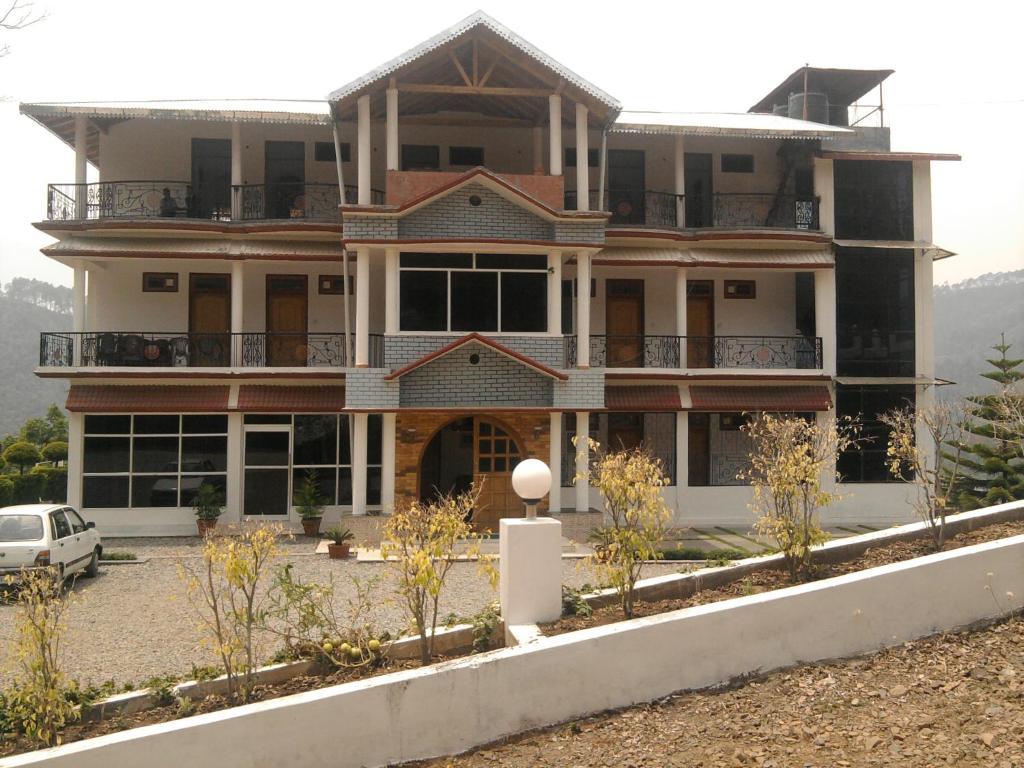 Sapphire Inn Bhīm Tāl Extérieur photo