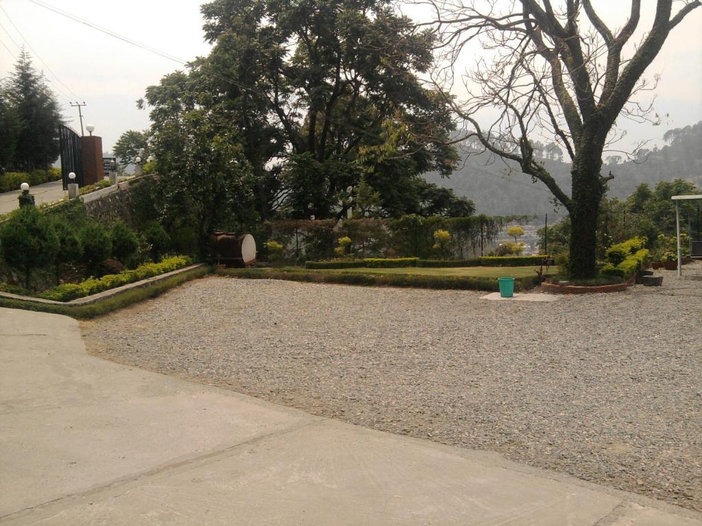 Sapphire Inn Bhīm Tāl Extérieur photo